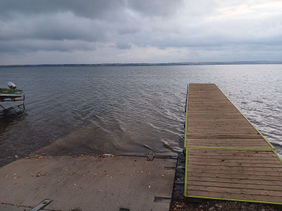 Launch and dock.