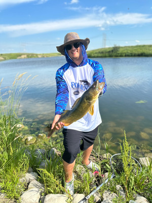 Walleye
24”
Northland Smeltinator jig with minnow