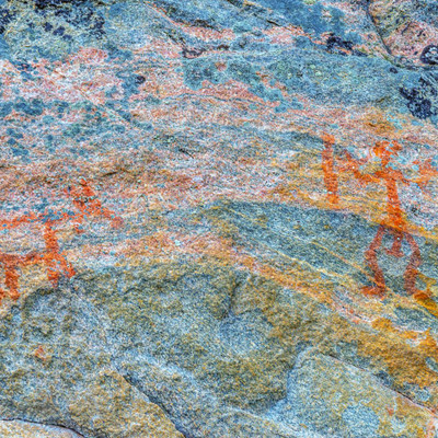 rock paintings found on the lake