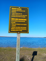 Beach rules sign