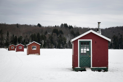 Generic Ice Shack photo.