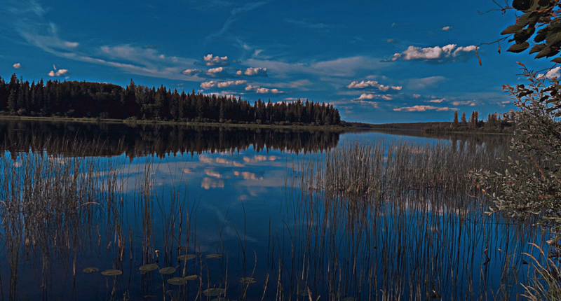 View from the Bay of Eagle Bay Resort looking toward the Nipekamew Lake View from the Bay of Eagle Bay Resort looking toward the Nipekamew Lake