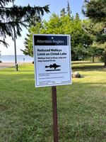 Reduced fishing limit sign.