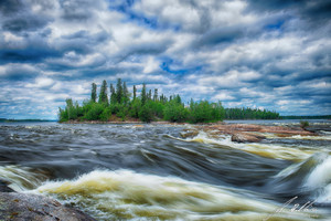 Potter Rapids flowing out of Nistowiak lake