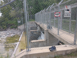 Dam with walkway across the top