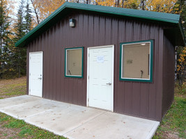 Fish filleting shack at the launch.