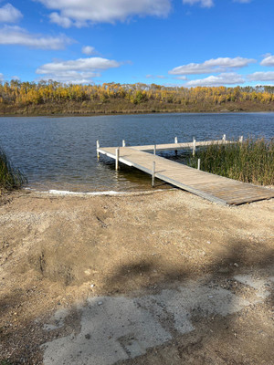 Launch and dock.