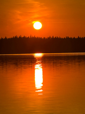 Kaminis lake at sunset