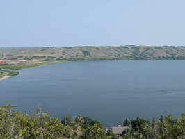 From the highpoint at Echo Valley Provincial Park