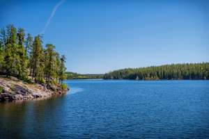 looking towards the end of the lake where it narrows down to the clearwater river