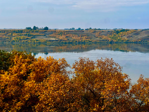 Fall brings a new beauty to the valley
